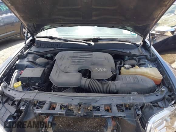 2016 Chrysler 300 C с VIN 2C3CCAEG1GH342261, выставлен на аукционе IAAI как лот 42798914 с пробегом 130 707 миль миль и . История ставок и продаж доступна на DreamBid. Изображение 10.