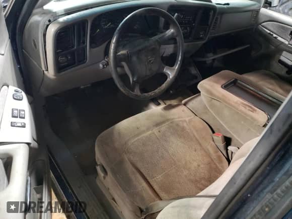 2000 Chevrolet Silverado 1500 LS with VIN 2GCEK19VXY1236322, listed as a Copart auction lot 51577915 with 243,287 mi miles and Salvage title. Bid and sale history available at DreamBid. Image 8.