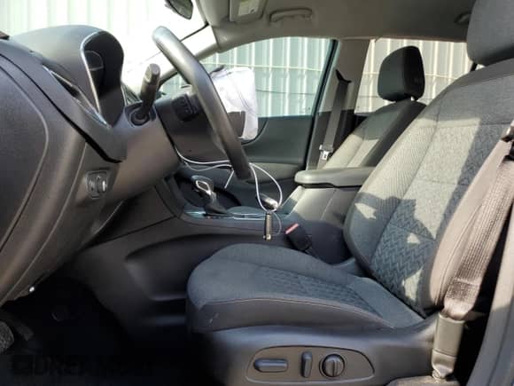 2023 Chevrolet Equinox LT с VIN 3GNAXJEG8PL185205, выставлен на аукционе Copart как лот 61745845 с пробегом 55 155 миль миль и На запчасти • Non repairable. История ставок и продаж доступна на DreamBid. Изображение 7.