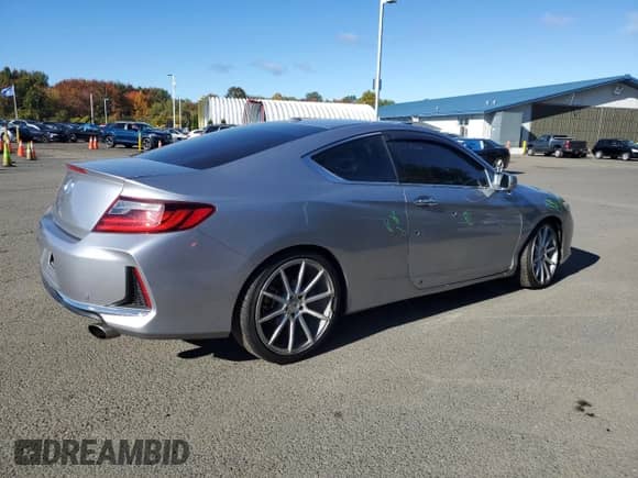 2016 Honda Accord EX-L with VIN 1HGCT1B69GA011970, listed as a Copart auction lot 75517514 with 132,771 mi miles and Salvage title. Bid and sale history available at DreamBid. Image 3.