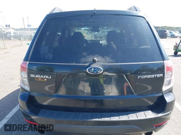 2009 Subaru Forester X with VIN JF2SH63689H734681, listed as a IAAI auction lot 43310176 with 296,187 mi miles and . Bid and sale history available at DreamBid. Image 16.