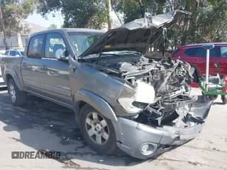 2005 Toyota Tundra SR5 с VIN 5TBET34165S490717, выставлен на аукционе IAAI как лот 42498939 с пробегом 331 240 миль миль и . История ставок и продаж доступна на DreamBid. Изображение 1.
