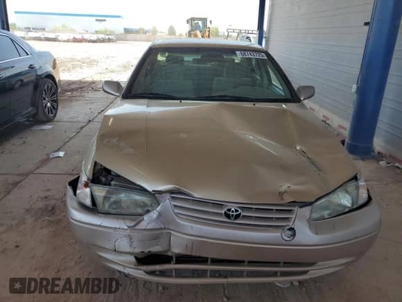 1997 Toyota Camry LE z VIN JT2BF22K8V0074977, wystawiony jako Copart lot #68743725 z przebiegiem 170 030 mil mil oraz Szkoda całkowita • Salvage title. Historia ofert i sprzedaży dostępna na DreamBid. Obrazek 5.
