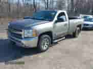 2012 Chevrolet Silverado 1500 LT z VIN 1GCNCSEA5CZ269525, wystawiony jako IAAI lot #41998739 z przebiegiem 172 992 mil mil oraz . Historia ofert i sprzedaży dostępna na DreamBid. Obrazek 17.