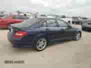 2012 Mercedes-Benz C 300 Sport z VIN WDDGF8BB7CA621914, wystawiony jako Copart lot #82591765 z przebiegiem 121 615 mil mil oraz Czysty tytuł • Clean title. Historia ofert i sprzedaży dostępna na DreamBid. Obrazek 3.