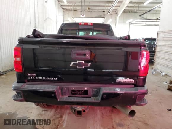 2018 Chevrolet Silverado 2500HD High Country с VIN 1GC1KXEY0JF157645, выставлен на аукционе Copart как лот 68149185 с пробегом 124 791 миль миль и Списание • Salvage title. История ставок и продаж доступна на DreamBid. Изображение 6.