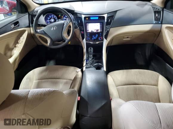 2012 Hyundai Sonata GLS z VIN 5NPEB4AC9CH424297, wystawiony jako Copart lot #81049745 z przebiegiem 242 626 mil mil oraz Szkoda całkowita • Salvage title. Historia ofert i sprzedaży dostępna na DreamBid. Obrazek 8.