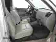 2008 Chevrolet Colorado Work Truck z VIN 1GCCS149088122540, wystawiony jako Copart lot #48243265 z przebiegiem 208 926 mil mil oraz Czysty tytuł • Clean title. Historia ofert i sprzedaży dostępna na DreamBid. Obrazek 10.