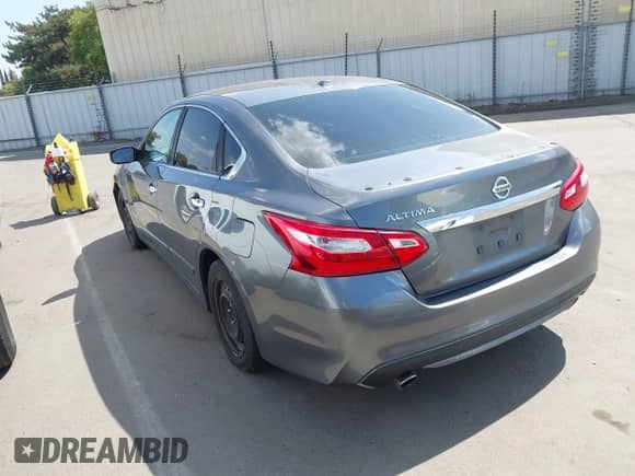 2016 Nissan Altima S z VIN 1N4AL3AP7GC189673, wystawiony jako IAAI lot #43172328 z przebiegiem 157 544 mil mil oraz . Historia ofert i sprzedaży dostępna na DreamBid. Obrazek 3.