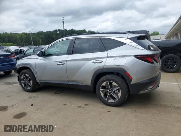 2025 Hyundai Tucson SEL с VIN 5NMJBCDE4SH583973, выставлен на аукционе Copart как лот 69106645 с пробегом 495 миль миль и Списание • Salvage title. История ставок и продаж доступна на DreamBid. Изображение 2.