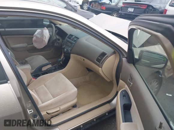 2007 Honda Accord VP с VIN JHMCM56157C010867, выставлен на аукционе IAAI как лот 42962776 с пробегом 195 413 миль миль и . История ставок и продаж доступна на DreamBid. Изображение 5.