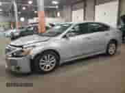 2015 Nissan Altima SV с VIN 1N4AL3AP1FC584995, выставлен на аукционе Copart как лот 81796005 с пробегом 136 012 миль миль и Списание • Salvage title. История ставок и продаж доступна на DreamBid. Изображение 1.