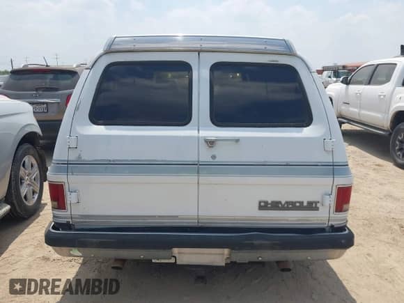 1991 Chevrolet Suburban с VIN 1GBER16K7MF150320, выставлен на аукционе IAAI как лот 42031722 с пробегом 139 733 миль миль и . История ставок и продаж доступна на DreamBid. Изображение 16.