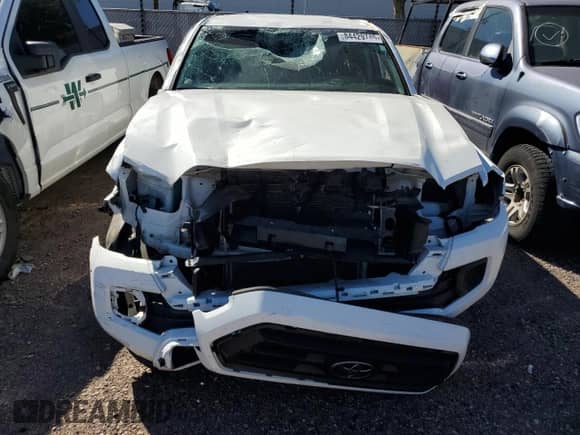 2023 Toyota Tacoma SR z VIN 3TMCZ5AN6PM629599, wystawiony jako Copart lot #84429745 z przebiegiem 62 012 mil mil oraz Czysty tytuł • Clean title. Historia ofert i sprzedaży dostępna na DreamBid. Obrazek 5.