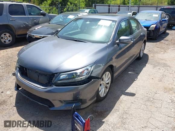 2013 Honda Accord EX-L z VIN 1HGCR2F84DA168611, wystawiony jako IAAI lot #42801977 z przebiegiem 110 943 mil mil oraz . Historia ofert i sprzedaży dostępna na DreamBid. Obrazek 2.