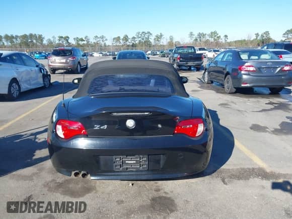 2007 BMW Z4 3.0i with VIN 4USBU33567LW60522, listed as a IAAI auction lot 41162779 with 144,778 mi miles and . Bid and sale history available at DreamBid. Image 16.
