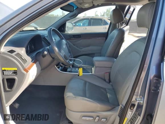 2008 Hyundai Veracruz GLS с VIN KM8NU13C68U077641, выставлен на аукционе Copart как лот 53332685 с пробегом 78 824 миль миль и Списание • Salvage title. История ставок и продаж доступна на DreamBid. Изображение 7.