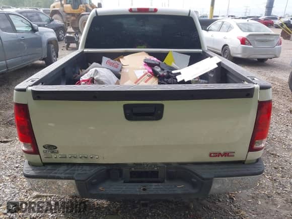 2011 GMC Sierra 1500 SLT с VIN 3GTP2WE39BG220217, выставлен на аукционе IAAI как лот 42234448 с пробегом 278 962 миль миль и . История ставок и продаж доступна на DreamBid. Изображение 16.