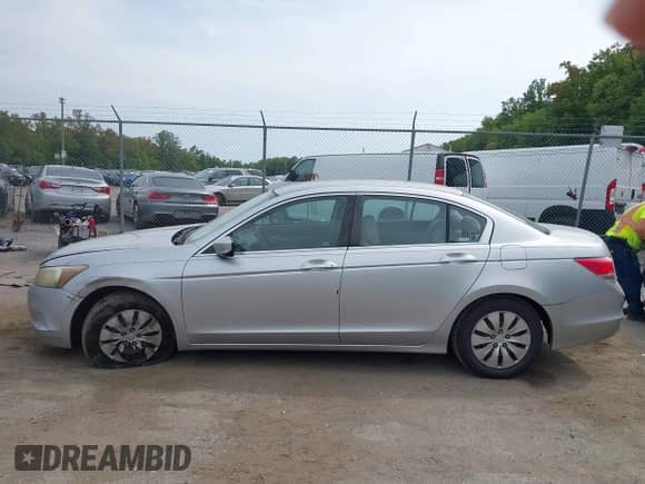 2008 Honda Accord LX с VIN 1HGCP26338A116225, выставлен на аукционе IAAI как лот 43234353 с пробегом 124 855 миль миль и . История ставок и продаж доступна на DreamBid. Изображение 14.