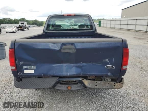 2004 Ford F-150 XL z VIN 2FTRX17234CA91750, wystawiony jako Copart lot #60951485 z przebiegiem 243 621 mil mil oraz Szkoda całkowita • Salvage title. Historia ofert i sprzedaży dostępna na DreamBid. Obrazek 6.