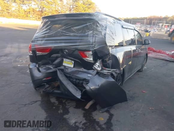 2012 Toyota Sienna XLE with VIN 5TDDK3DC6CS040442, listed as a IAAI auction lot 40899461 with 174,738 mi miles and . Bid and sale history available at DreamBid. Image 4.