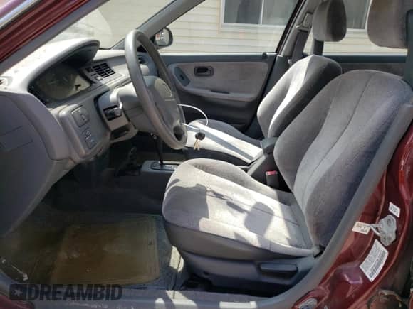 1992 Honda Civic z VIN 1HGEG8653NL056427, wystawiony jako Copart lot #69135114 z przebiegiem 143 658 mil mil oraz Czysty tytuł • Clean title. Historia ofert i sprzedaży dostępna na DreamBid. Obrazek 7.