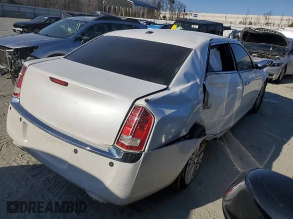 2012 Chrysler 300 C с VIN 2C3CCAKT7CH143419, выставлен на аукционе Copart как лот 46350825 с пробегом 130 839 миль миль и Списание • Salvage title. История ставок и продаж доступна на DreamBid. Изображение 3.