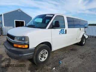 2009 Chevrolet Express Passenger с VIN 1GAHG39K191181663, выставлен на аукционе Copart как лот 81134355 с пробегом 39 481 миль миль и Чистый • Clean title. История ставок и продаж доступна на DreamBid. Изображение 1.