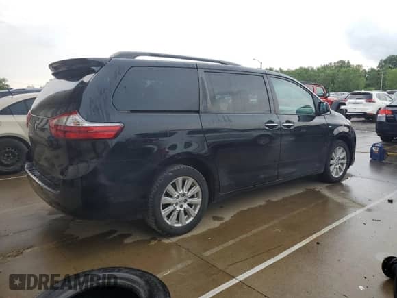 2017 Toyota Sienna XLE with VIN 5TDDZ3DC2HS150620, listed as a Copart auction lot 66264425 with 102,825 mi miles and Salvage title. Bid and sale history available at DreamBid. Image 3.