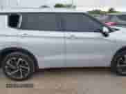 2024 Mitsubishi Outlander SEL with VIN JA4J3WA88RZ057293, listed as a IAAI auction lot 42035645 with 14,470 mi miles and . Bid and sale history available at DreamBid. Image 13.