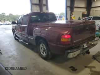 2002 Chevrolet Silverado 1500 LS z VIN 2GCEC19V121139126, wystawiony jako Copart lot #89691745 z przebiegiem 299 579 mil mil oraz Szkoda całkowita • Salvage title. Historia ofert i sprzedaży dostępna na DreamBid. Obrazek 2.
