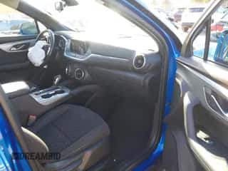 2019 Chevrolet Blazer с VIN 3GNKBGRS5KS608485, выставлен на аукционе IAAI как лот 43438929 с пробегом 54 335 миль миль и . История ставок и продаж доступна на DreamBid. Изображение 5.