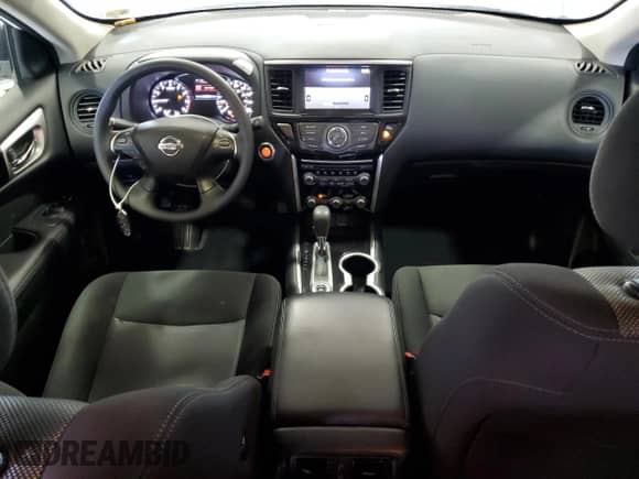 2020 Nissan Pathfinder S z VIN 5N1DR2AM2LC624143, wystawiony jako Copart lot #64745285 z przebiegiem 38 498 mil mil oraz Szkoda całkowita • Salvage title. Historia ofert i sprzedaży dostępna na DreamBid. Obrazek 8.