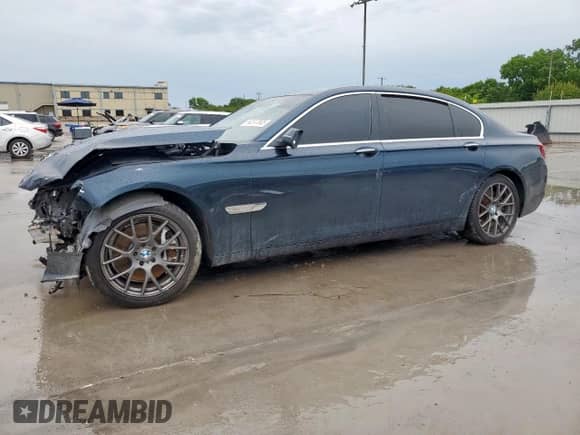 2013 BMW 7 Series 750Li с VIN WBAYE8C54DD132832, выставлен на аукционе Copart как лот 63086555 с пробегом Не указан миль и Списание • Salvage title. История ставок и продаж доступна на DreamBid. Изображение 1.