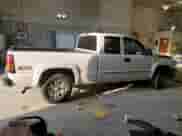 2007 GMC Sierra 1500 SLT с VIN 1GTEK19Z57E195579, выставлен на аукционе Copart как лот 63275354 с пробегом 223 306 миль миль и Списание • Salvage title. История ставок и продаж доступна на DreamBid. Изображение 3.