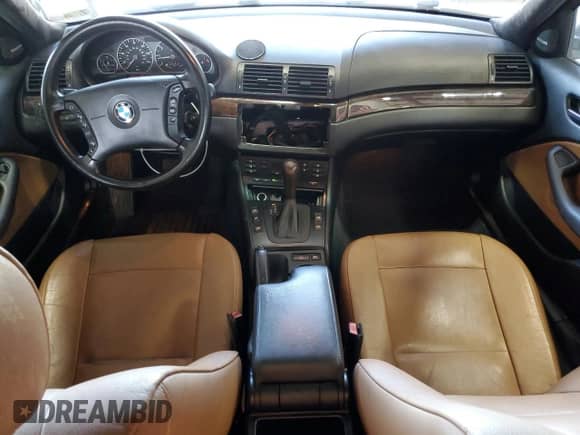 2005 BMW 3 Series 330xi с VIN WBAEW53445PN37613, выставлен на аукционе Copart как лот 61840155 с пробегом 130 484 миль миль и Списание • Salvage title. История ставок и продаж доступна на DreamBid. Изображение 8.