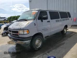 1997 Dodge Passenger with VIN 2B5WB35Z2VK507719, listed as a Copart auction lot 61026574 with 91,767 mi miles and Clean title. Bid and sale history available at DreamBid. Image 1.