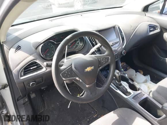 2018 Chevrolet Cruze LT with VIN 3G1BE6SM0JS649474, listed as a IAAI auction lot 43141912 with 26,647 mi miles and . Bid and sale history available at DreamBid. Image 21.