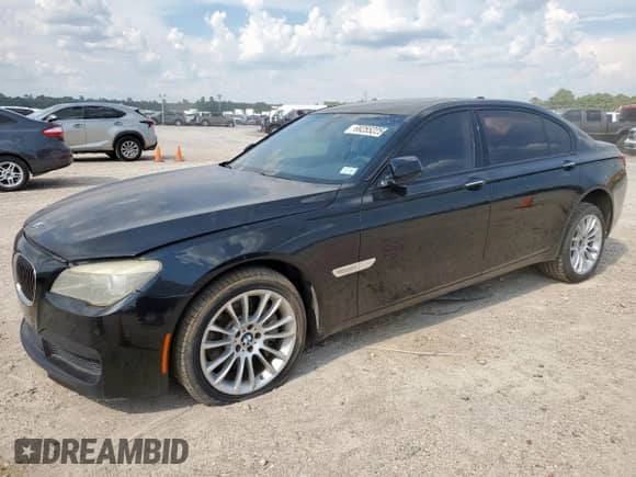 2012 BMW 7 Series 750Li с VIN WBAKB8C50CC964168, выставлен на аукционе Copart как лот 69255225 с пробегом 119 444 миль миль и Чистый • Clean title. История ставок и продаж доступна на DreamBid. Изображение 1.