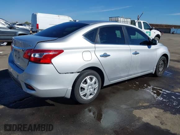 2017 Nissan Sentra SR with VIN 3N1AB7AP1HY274654, listed as a IAAI auction lot 43469256 with 52,285 mi miles and . Bid and sale history available at DreamBid. Image 4.