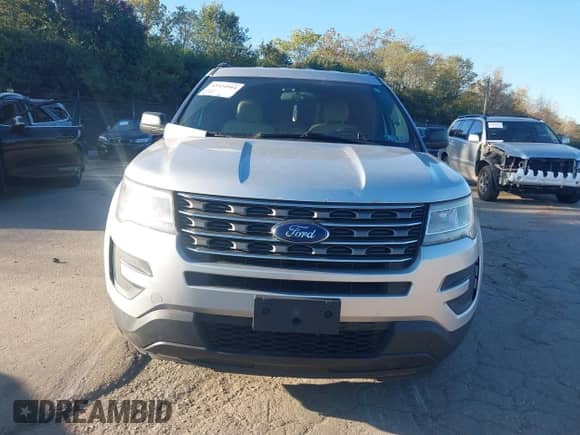 2017 Ford Explorer z VIN 1FM5K8B88HGC82369, wystawiony jako IAAI lot #43527712 z przebiegiem 253 490 mil mil oraz . Historia ofert i sprzedaży dostępna na DreamBid. Obrazek 6.