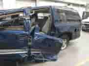 2002 Chevrolet Suburban LT с VIN 3GNEC16Z72G330118, выставлен на аукционе IAAI как лот 42653212 с пробегом 121 130 миль миль и . История ставок и продаж доступна на DreamBid. Изображение 6.