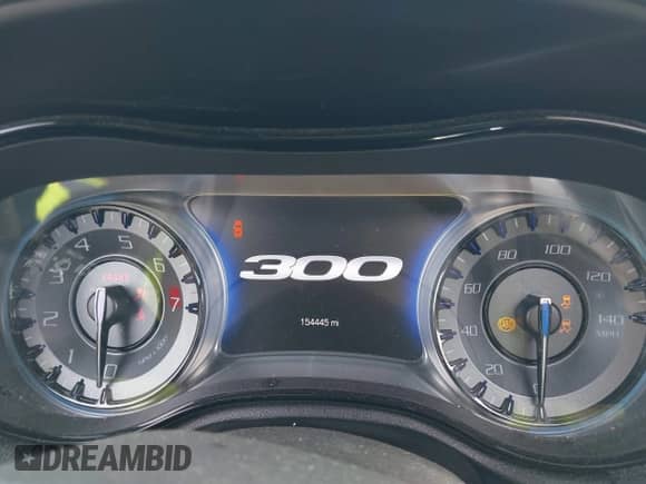 2015 Chrysler 300 S с VIN 2C3CCAGG0FH746857, выставлен на аукционе IAAI как лот 42466288 с пробегом 154 445 миль миль и . История ставок и продаж доступна на DreamBid. Изображение 7.