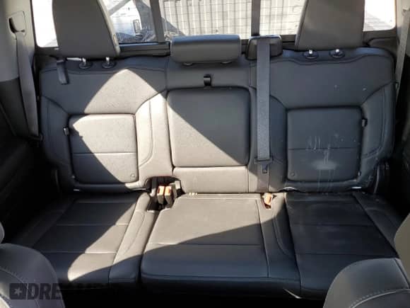 2022 Chevrolet Silverado 1500 RST z VIN 1GCUDEET9NZ568868, wystawiony jako Copart lot #41920785 z przebiegiem 22 897 mil mil oraz Szkoda całkowita • Salvage title. Historia ofert i sprzedaży dostępna na DreamBid. Obrazek 10.