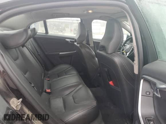 2018 Volvo S60 Dynamic с VIN YV140MTLXJ2451774, выставлен на аукционе Copart как лот 47715365 с пробегом 119 623 миль миль и Списание • Salvage title. История ставок и продаж доступна на DreamBid. Изображение 10.