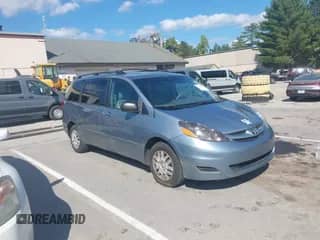 2010 Toyota Sienna CE с VIN 5TDKK4CC5AS328688, выставлен на аукционе IAAI как лот 43225823 с пробегом 348 153 миль миль и . История ставок и продаж доступна на DreamBid. Изображение 1.