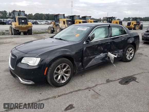 2015 Chrysler 300 Limited с VIN 2C3CCAAG6FH763431, выставлен на аукционе Copart как лот 82339905 с пробегом 172 273 миль миль и Списание • Salvage title. История ставок и продаж доступна на DreamBid. Изображение 1.