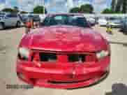 2010 Ford Mustang V6 с VIN 1ZVBP8AN1A5176585, выставлен на аукционе Copart как лот 83781375 с пробегом 94 974 миль миль и На запчасти • Non repairable. История ставок и продаж доступна на DreamBid. Изображение 5.