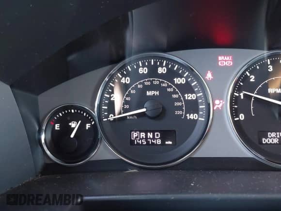 2008 Jeep Commander Limited z VIN 1J8HG58218C196860, wystawiony jako IAAI lot #43350853 z przebiegiem 145 748 mil mil oraz . Historia ofert i sprzedaży dostępna na DreamBid. Obrazek 16.