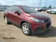 2017 Chevrolet Trax LS z VIN 3GNCJNSB5HL229530, wystawiony jako Copart lot #71918265 z przebiegiem 109 453 mil mil oraz Szkoda całkowita • Salvage title. Historia ofert i sprzedaży dostępna na DreamBid. Obrazek 4.